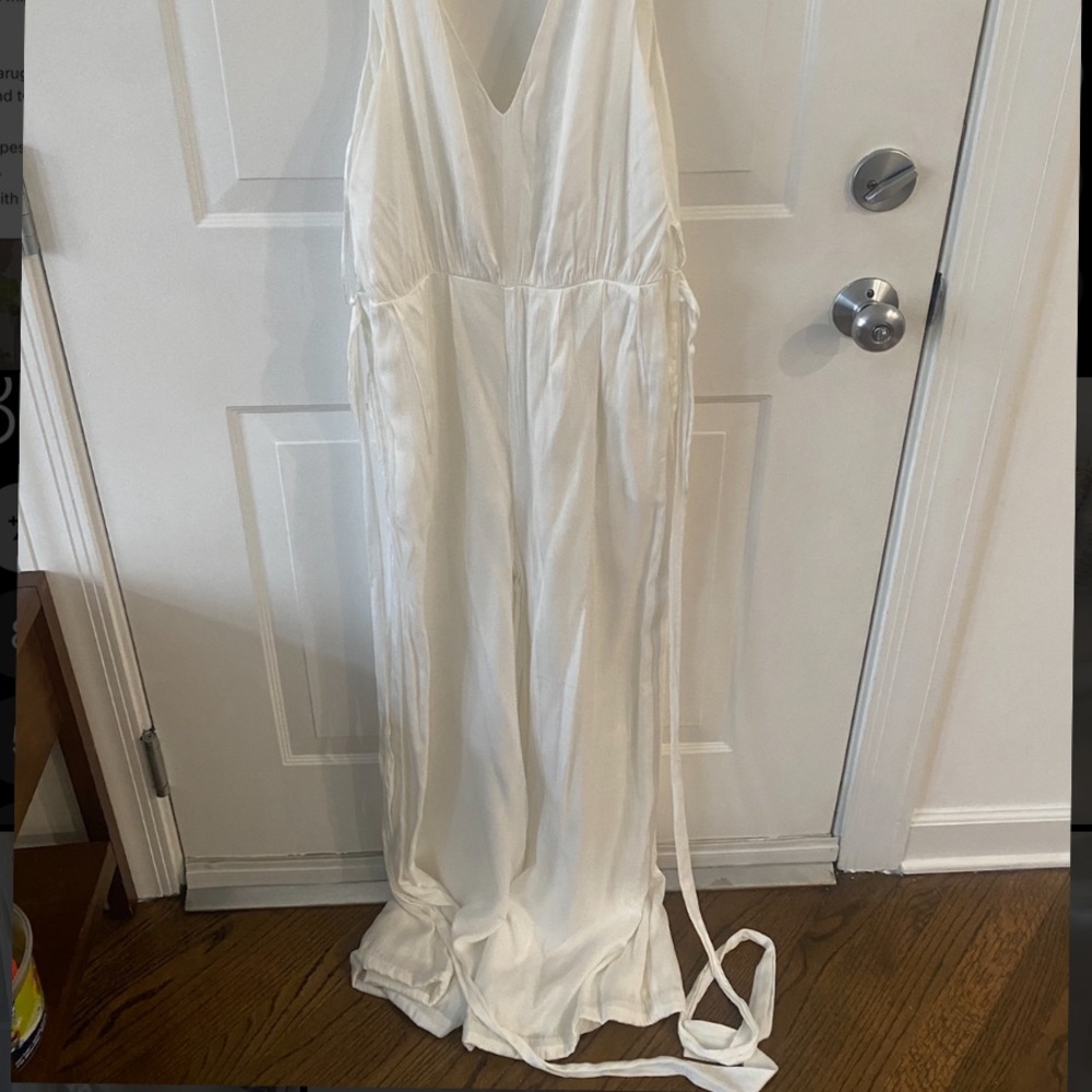 While wide leg jumpsuit - Picture 6 of 6